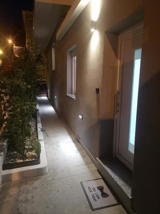 Apartment Rose พูลา ภายนอก รูปภาพ